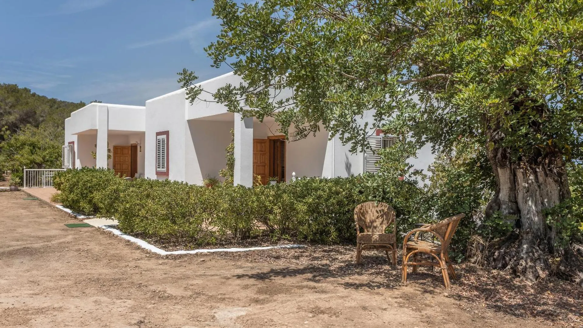 Can Ramón San José Villa